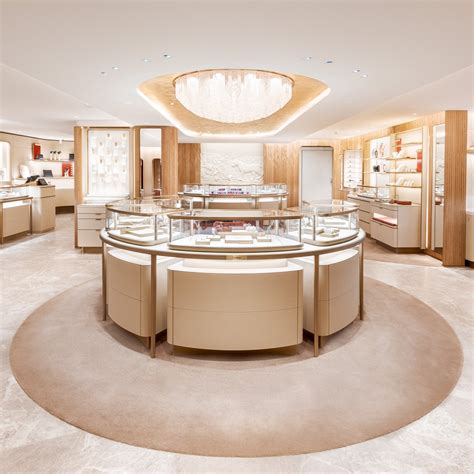 Cartier: fine jewelry, watches, accessories at Via 